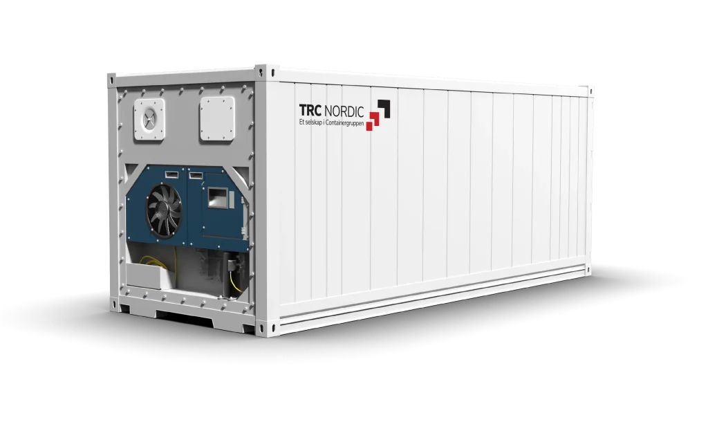 En hvit ISO-tankcontainer med kjøleaggregat og TRC Nordic-logo på siden, mot en svart bakgrunn.